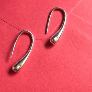 NWOT-925 teardrop earrings